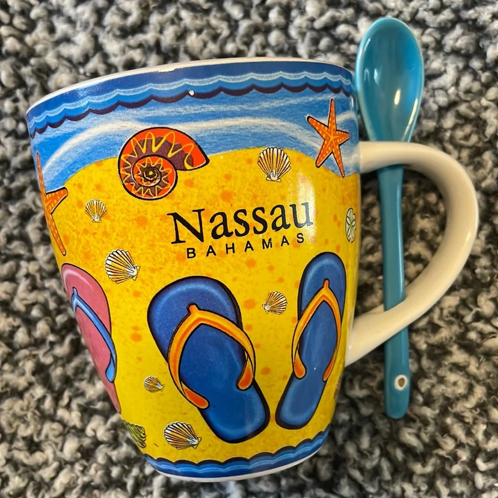 Nassau Bahamas Mug with Spoon - Picture 1 of 4